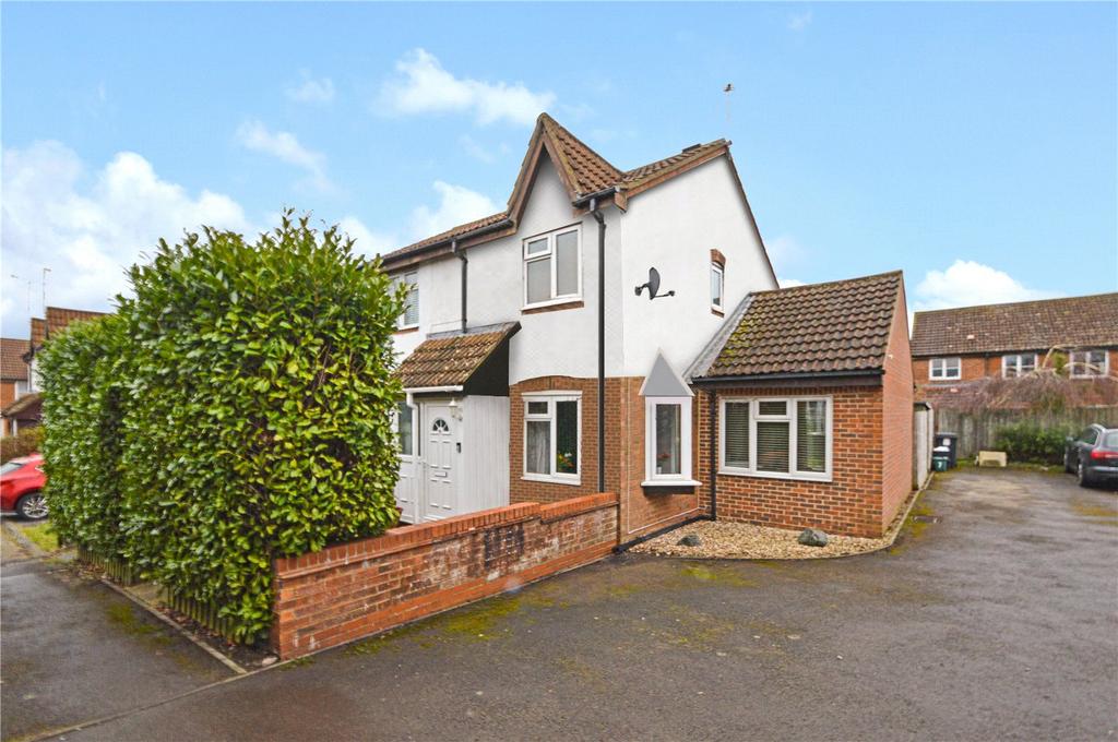 Woodbury Close, Nine Elms, Swindon, SN5 2 bed end of terrace house for