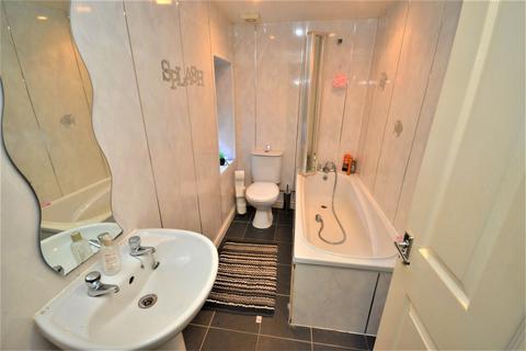 2 bedroom flat for sale - Mowbray Road, South Shields