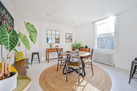 2 bedroom flat to rent - Wellesley Road, Chiswick, London, W4