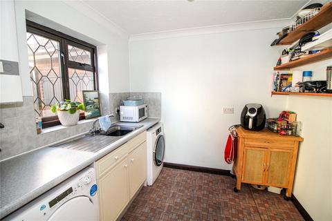 5 bedroom detached house for sale, Kings Road, Steeple View, Essex, SS15