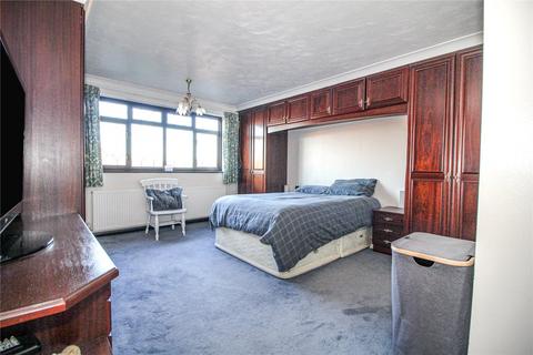 5 bedroom detached house for sale, Kings Road, Steeple View, Essex, SS15