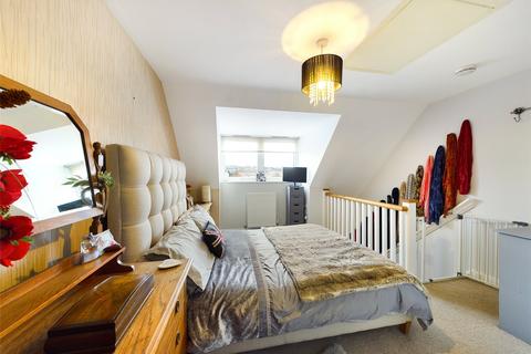 10 Graces Field, Stroud, GL5 4EN