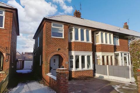 3 bedroom semi-detached house to rent, Belgrave Road, Poulton-le-Fylde FY6