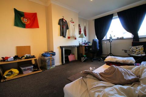 2 bedroom maisonette for sale, Gayhurst Drive, B25