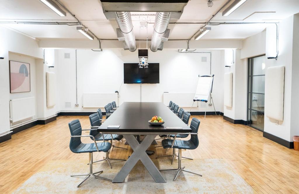 Gold Meeting Room.jpg