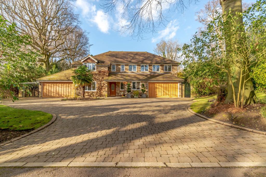 Trout Rise, Loudwater, Rickmansworth 5 bed detached house £1,800,000