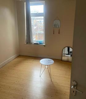 3 bedroom terraced house to rent - Somerby Road, Barking, Essex, IG119XH