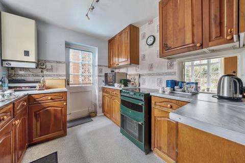 3 Cottage Grounds, Stone, Aylesbury, HP17 8NQ
