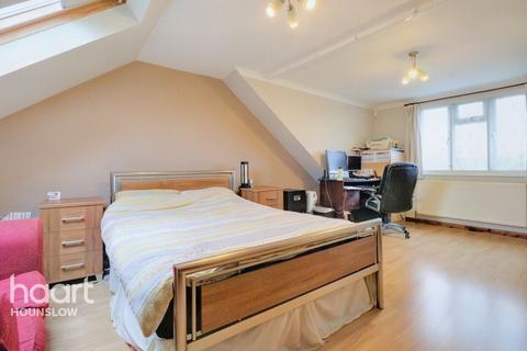 4 bedroom semi-detached house for sale - Heath Road, Hounslow