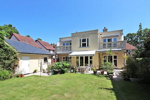 4 bedroom detached house for sale, The Ostlers, Hordle, Lymington, SO41