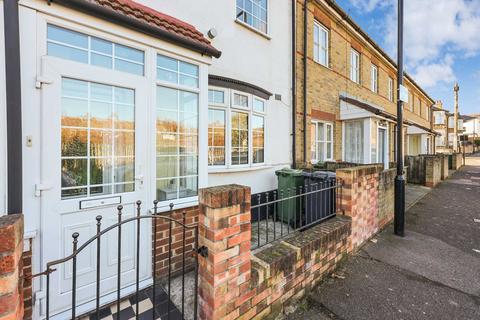 136 Dawlish Road, London, E10 6QN