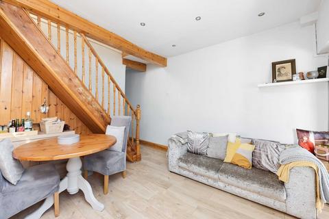 136 Dawlish Road, London, E10 6QN