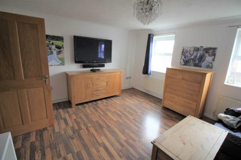 4 bedroom townhouse to rent, Badgers Way, Weston Super Mare