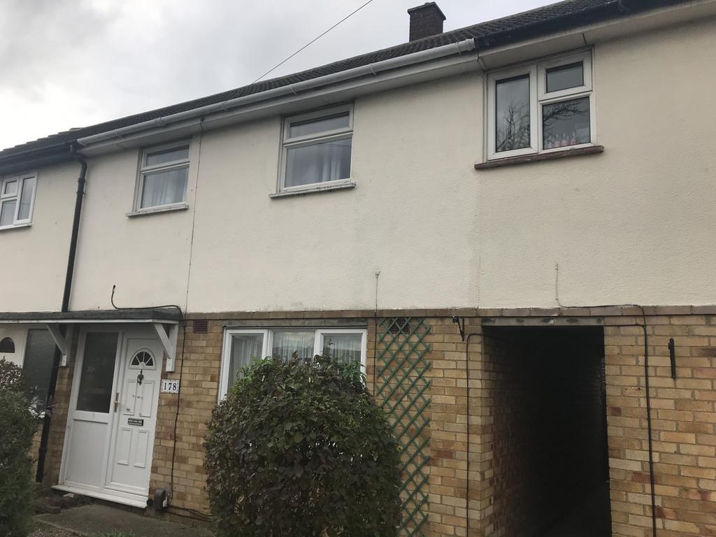 Campkin Road, Cambridge... 3 bed terraced house £1,500 pcm (£346 pw)