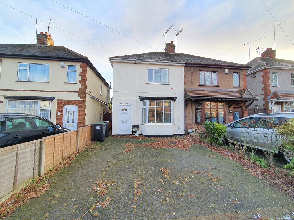Green Lane, Nuneaton, Warwickshire.... 3 bed semidetached house £160,000