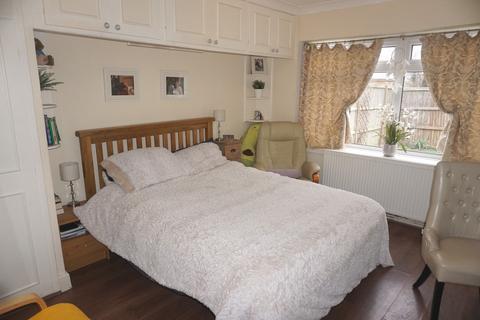 6 Garrison Lane, Chessington, KT9 2LB