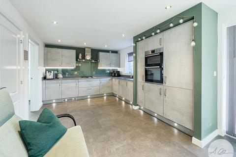 25 Edgar Drive, Thirsk, YO7 1TY