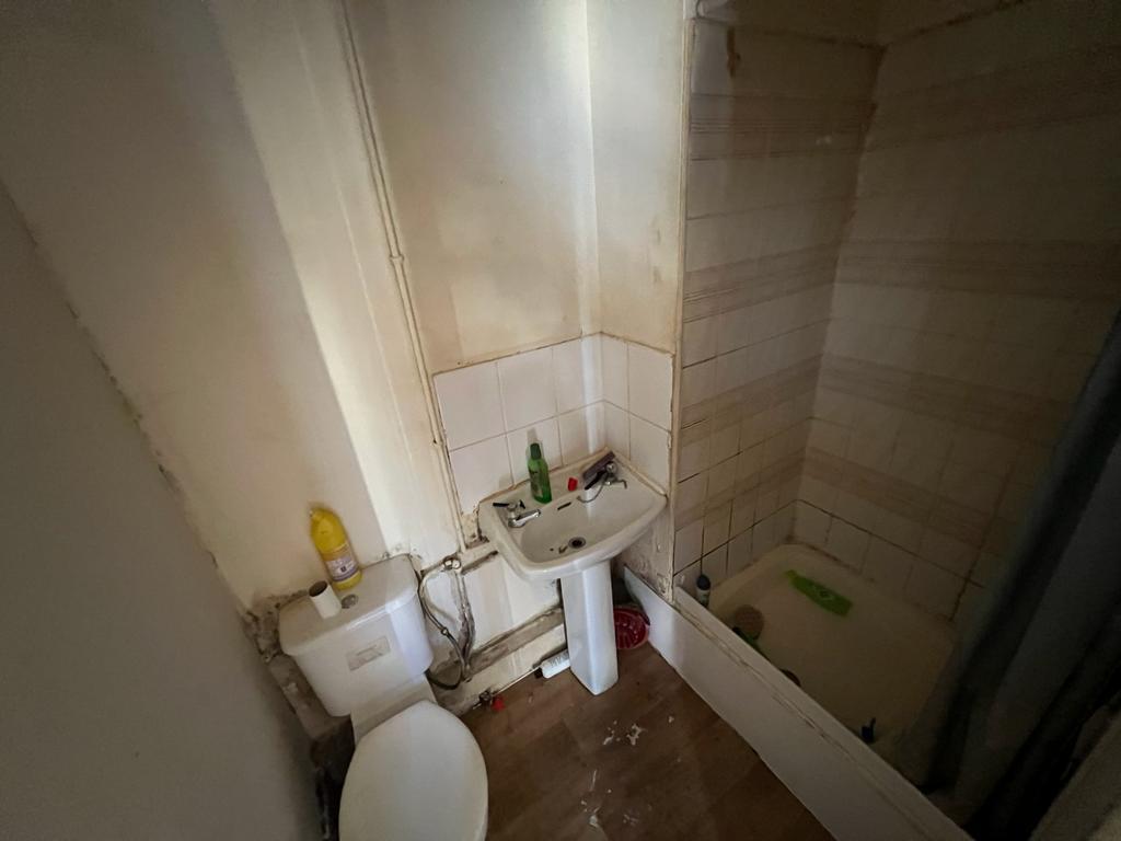 13 T202302061448.jpg