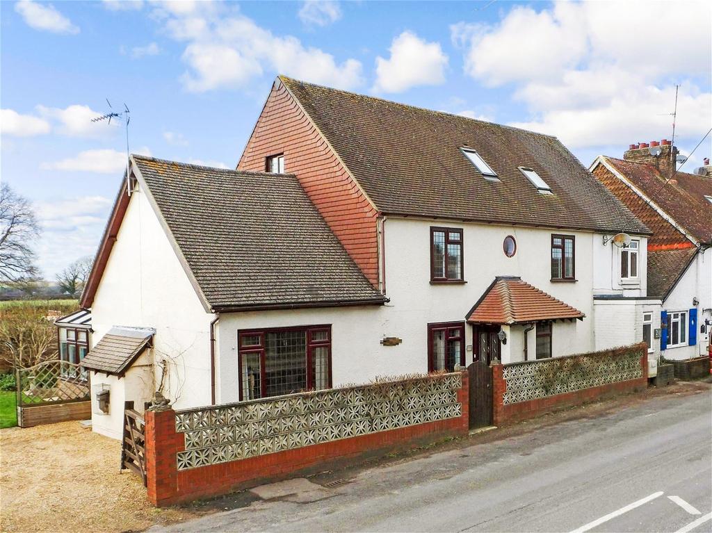 Worthing Road, Southwater, Horsham, West Sussex 5 bed semidetached