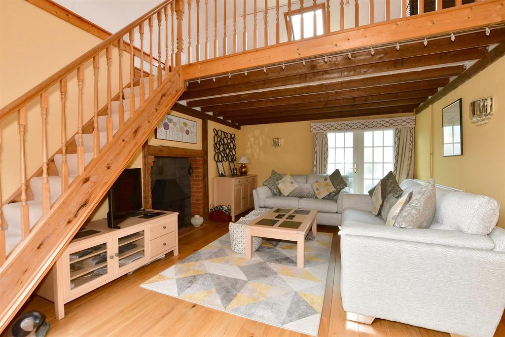Worthing Road, Southwater, Horsham, West Sussex 5 bed semidetached