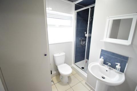 1 bedroom house to rent, Broadway, Pontypridd