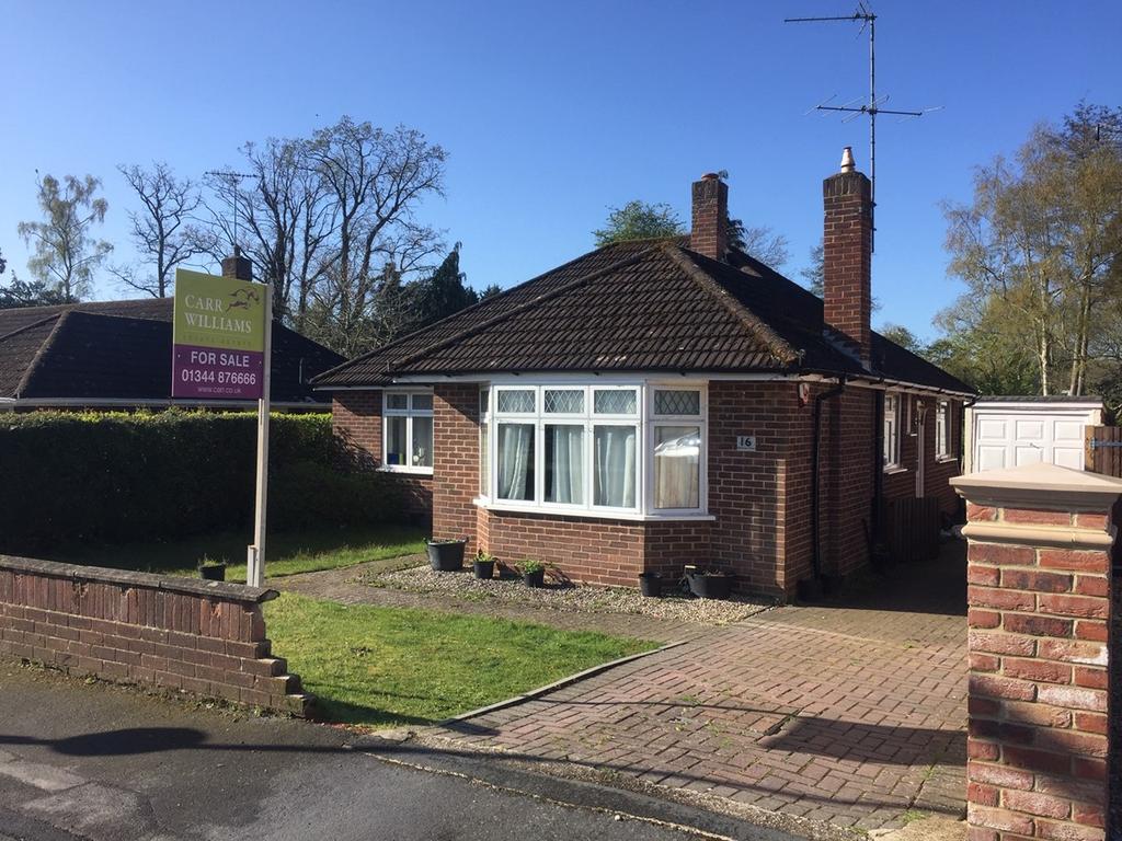BLACKMOOR WOOD, ASCOT, BERKSHIRE, SL5 8EN 3 bed detached bungalow for