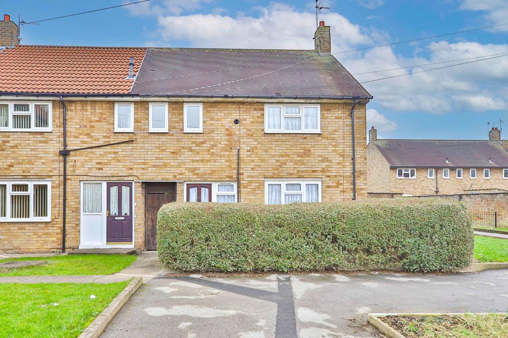 Surrey Garth, Hull, East Riding of... 3 bed end of terrace house £114,000