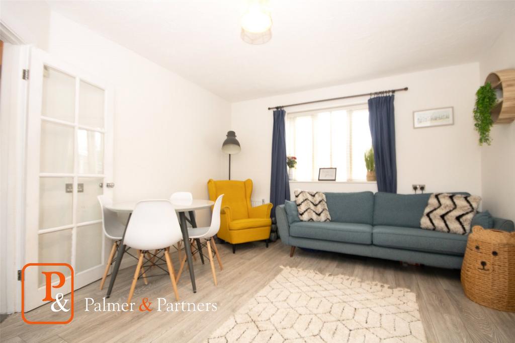 Collingwood Road, Lexden, Colchester... 3 bed terraced house £300,000