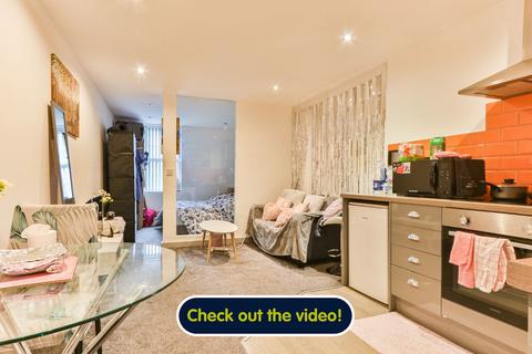 1 bedroom apartment for sale - Ferens Court, 20 Anlaby Road, Hull, East Riding Of Yorkshire, HU1 2PA