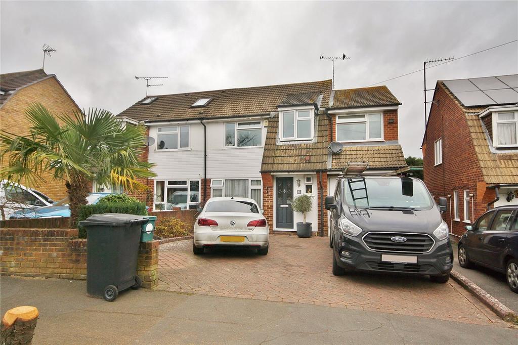 Northwood Avenue, Knaphill, Woking... 4 bed semidetached house £575,000