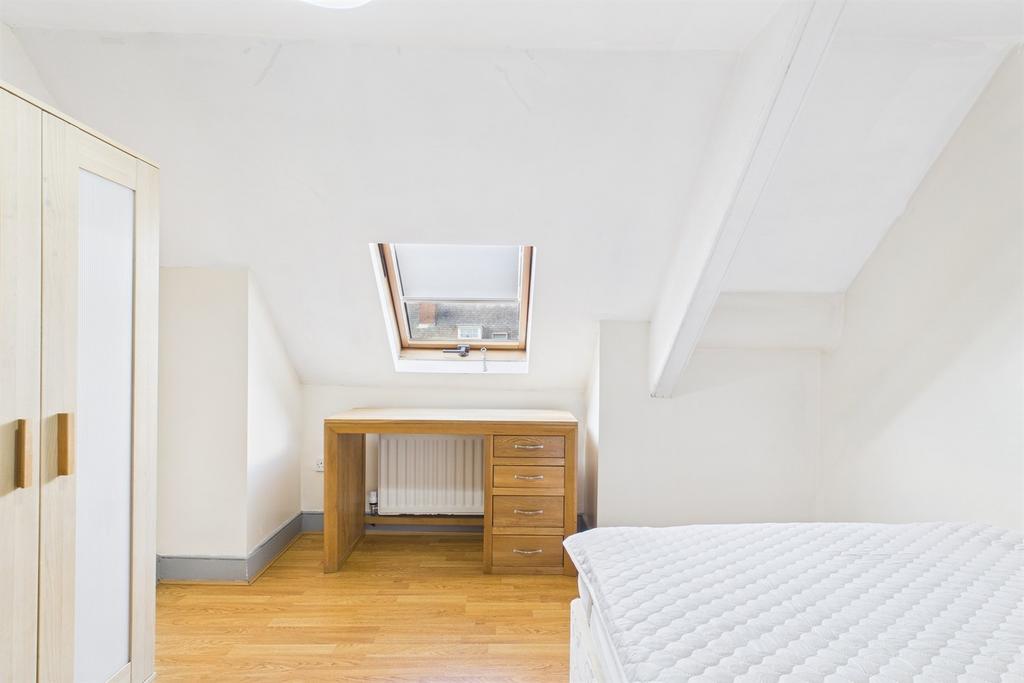 Apartment in Newcastle upon Tyne, Tyne and Wear - View 6