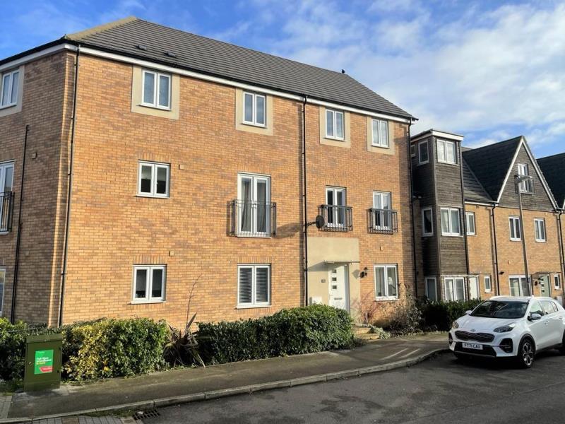 Fonda Meadows, Oxley Park 5 bed townhouse £1,650 pcm (£381 pw)