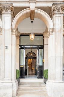 4 bedroom maisonette for sale, Ennismore Gardens, Knightsbridge, London, SW7