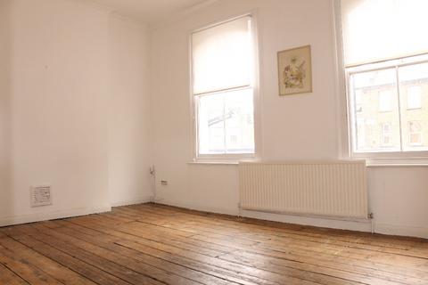 2 bedroom flat to rent, Spacious 2 Bedroom Apartment - Lauriston Road,Hackney, E9