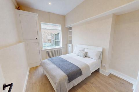1 bedroom flat to rent, Western Road, Hove, BN3