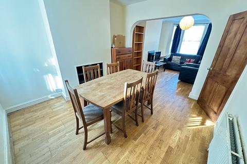 undefined, Talbot Road, Luton, Bedfordshire