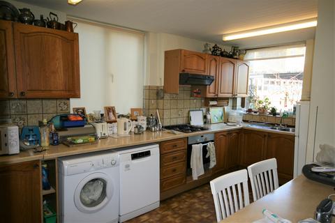 25 Claremont Road, London, W13 0DF
