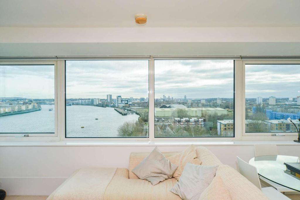 Beard Road, Deptford, London 2 bed flat £1,950 pcm (£450 pw)