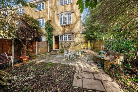 53 Kenilworth Gardens, London, SE18 3JB