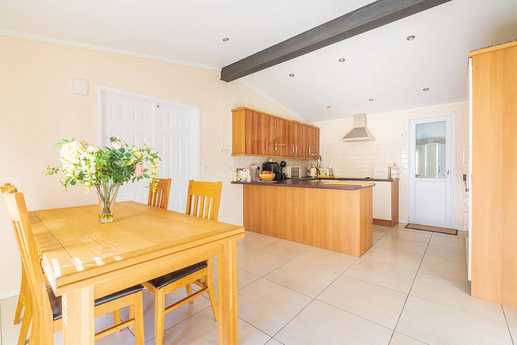 1a Marywell Park Homes, Nigg, Aberdeen, AB12 4LQ 4 bed park home for