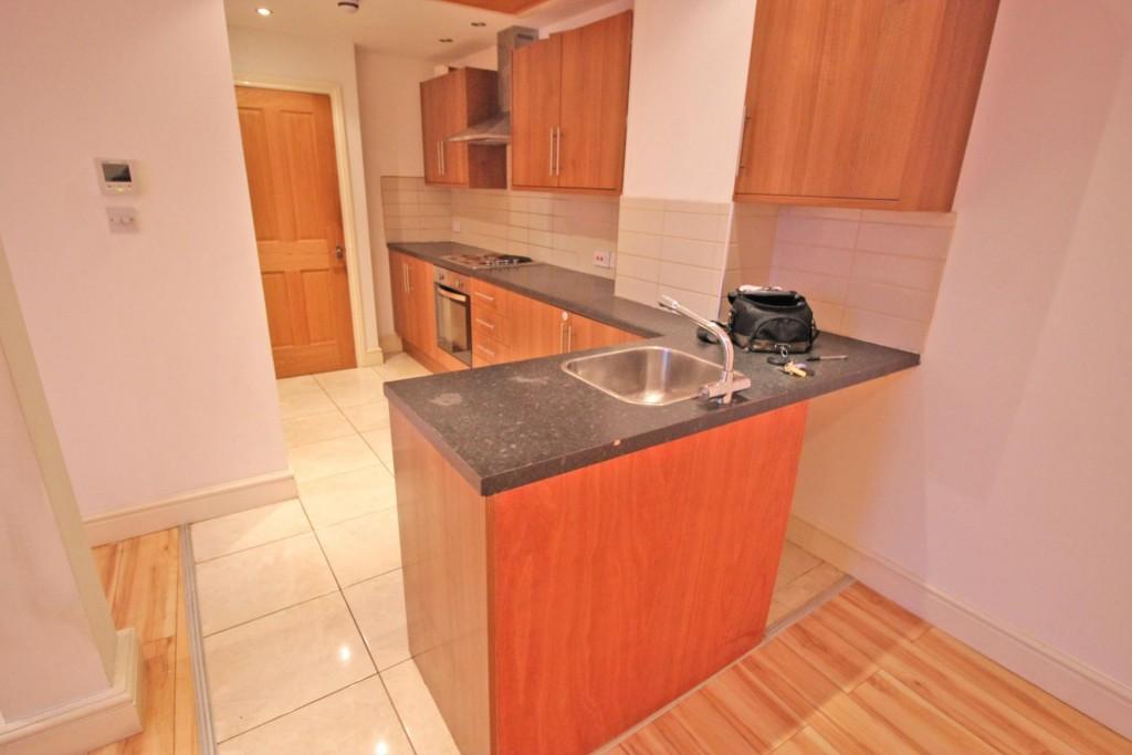 223-east-india-dock-road-e14-1-bed-flat-1-450-pcm-335-pw