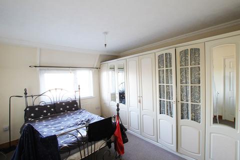 168 Stephenson Way, Corby, NN17 1DF
