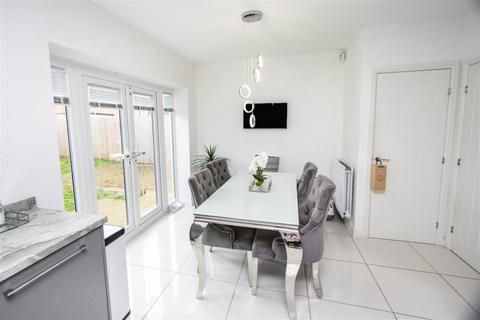 23 Cae Ddol, Abergele, LL22 8FP
