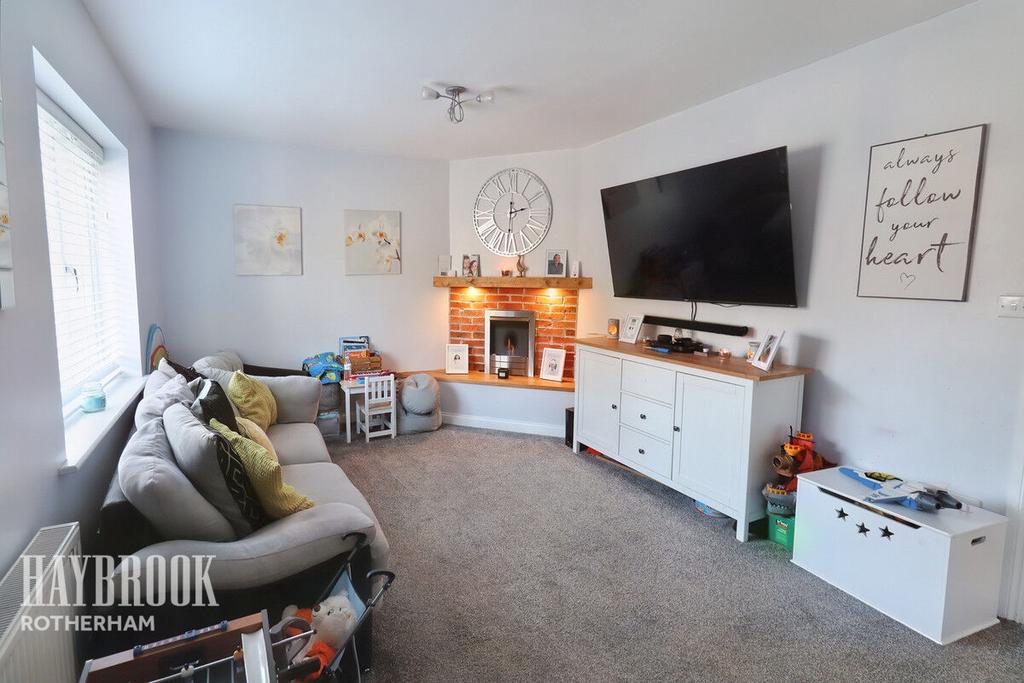 Bentley Road, Bramley 3 bed semidetached house £180,000
