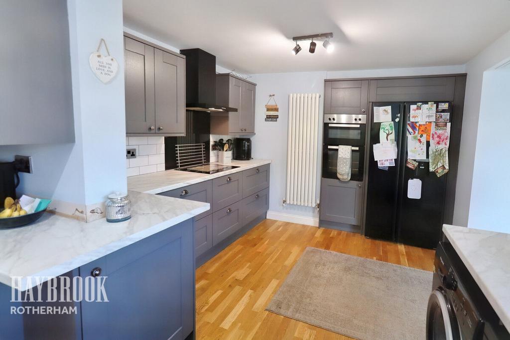 Bentley Road, Bramley 3 bed semidetached house £180,000