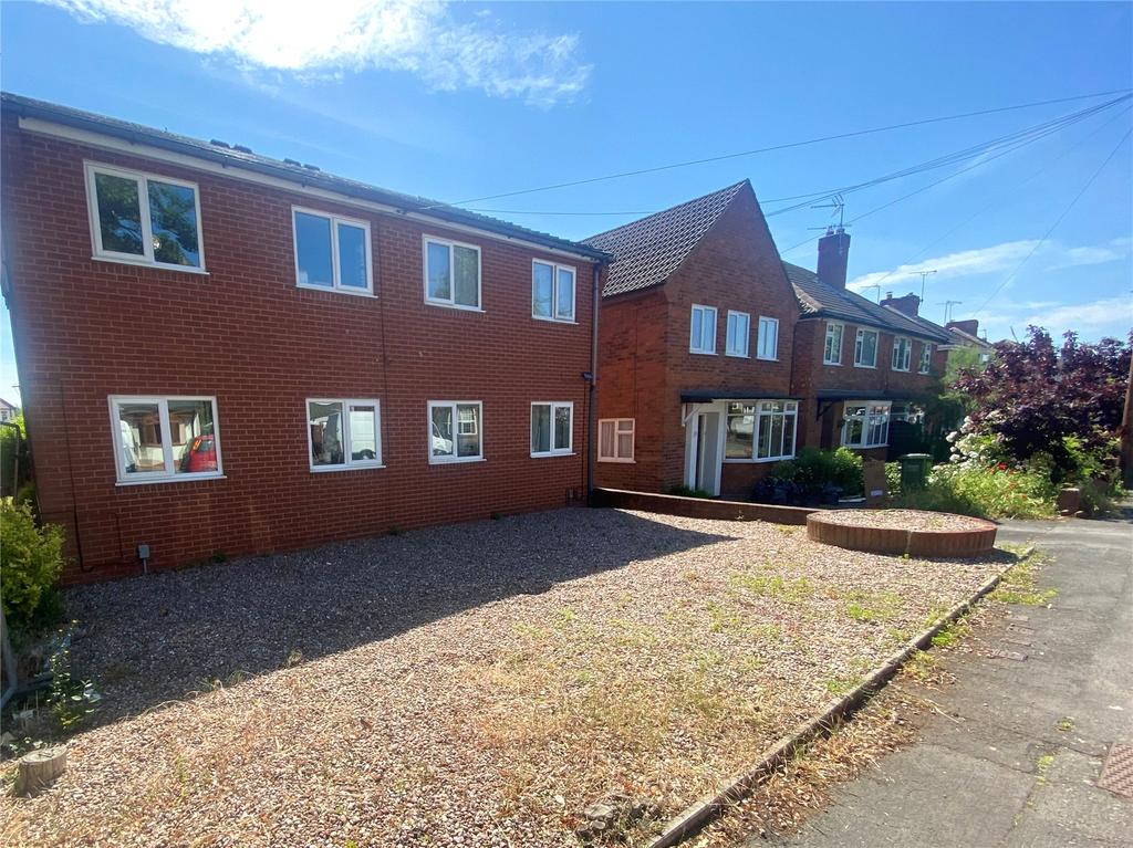 Neville Avenue, Kidderminster, Worcestershire, DY11 1 bed apartment £