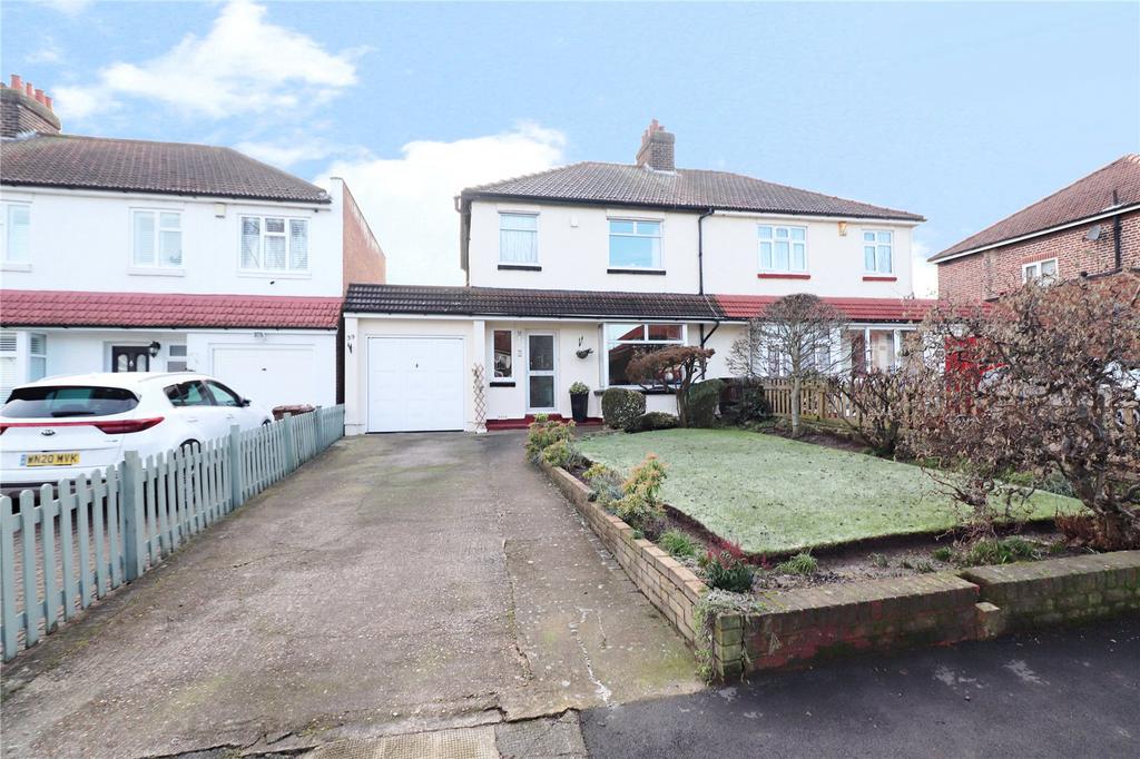 Hillingdon Road, Bexleyheath, Kent, DA7 3 bed semidetached house £
