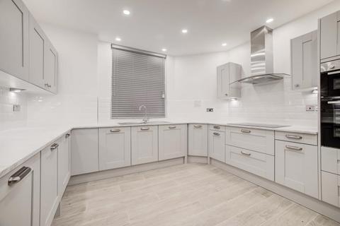 4 bedroom apartment to rent, Oakwood Court, Abbotsbury Road, Kensington, W14