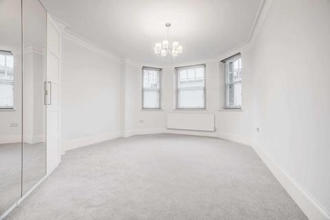 4 bedroom apartment to rent, Oakwood Court, Abbotsbury Road, Kensington, W14