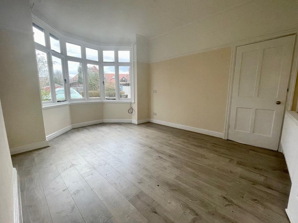 Reception Room 2 (overlooking Front Garden)